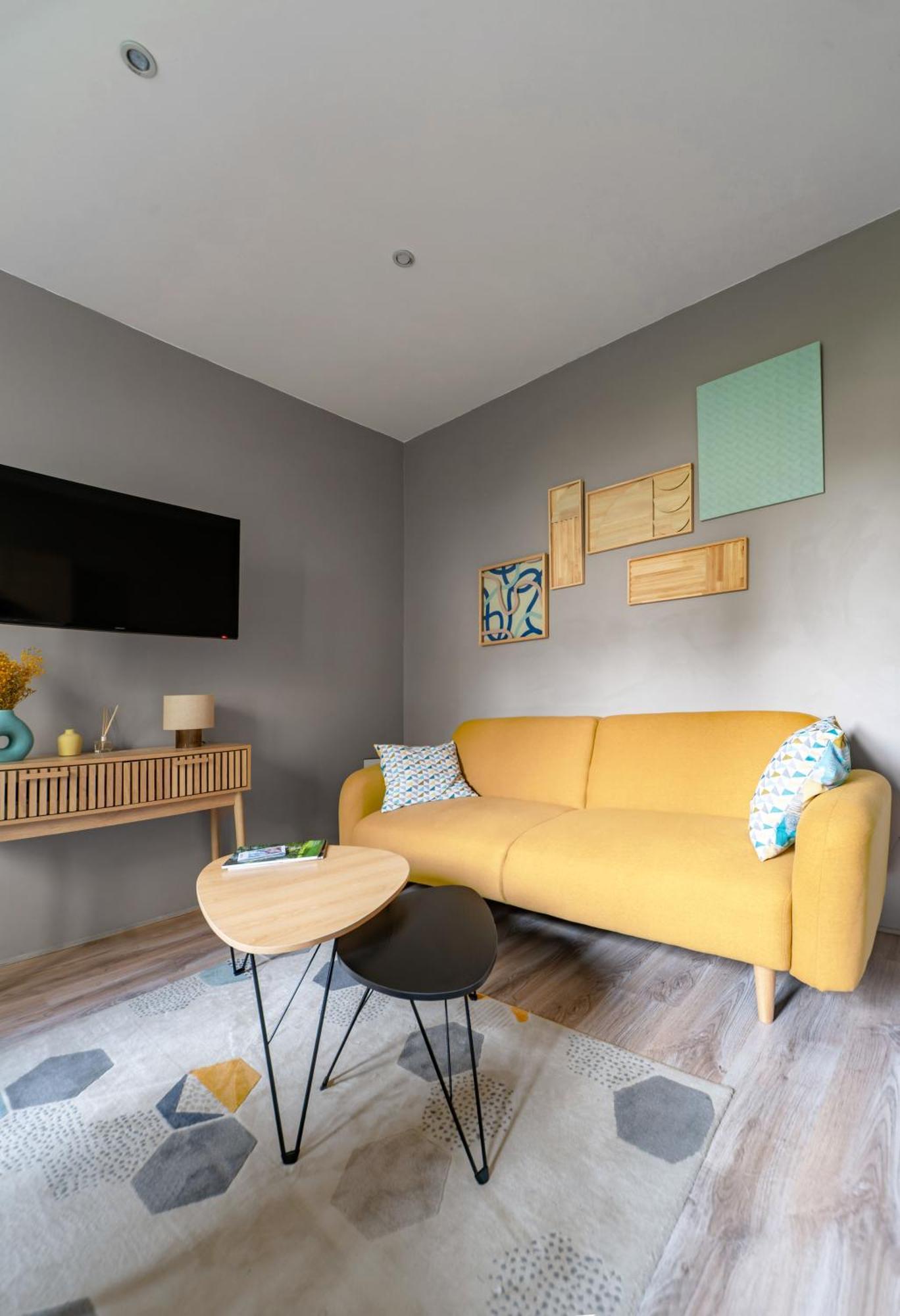 Le Vizier - Appartement Design Avec Parking En Centre Ville Vichy Exterior photo